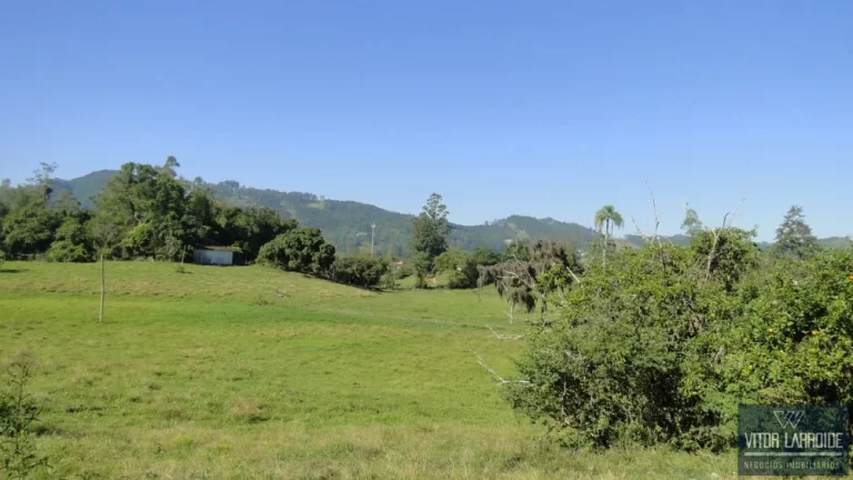 Imagem Terreno de 10,4 Hectares à Venda no Bairro Bom Pastor