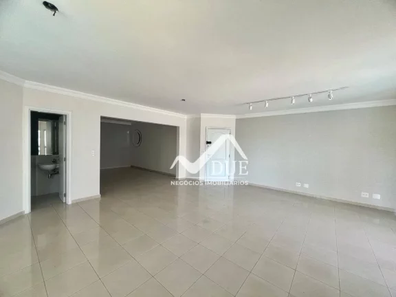 Imagem Excelente apartamento no Jardins da Greiae desejado Condomínio Jardins da Grécia na Ponta da Praia em Santos.