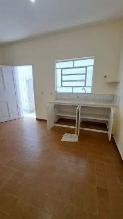 Imagem Casa 1 Dormitório • Cozinha • 1 Vaga de Garagem
