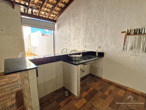 Imagem Casa térrea à venda com 3 quartos, energia fotovoltaica no Bairro Maria Ap. Pedrossian