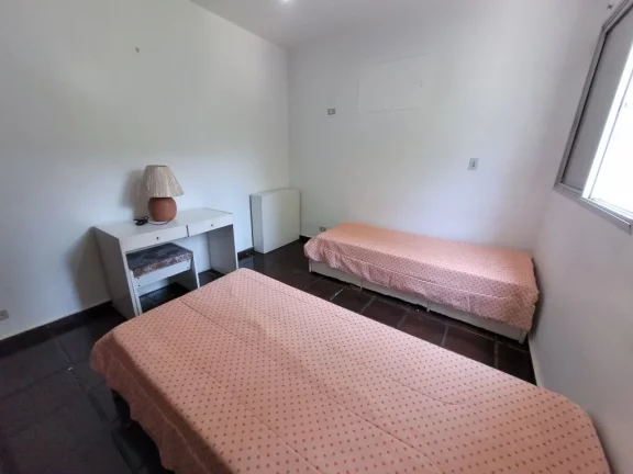 Imagem APARTAMENTO AMPLO COM 3 DORMITÓRIOS, SENDO 1 SUÍTE, AMPLO TERRAÇO, PRÉDIO COM PISCINA E CHURRAQUERIRA, 3 QUADRAS DA PRAIA DAS PITANGUEIRAS