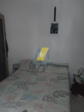 Imagem Casa à Venda-Duas Moradias no Mesmo Terreno | Ótima Oportunidade