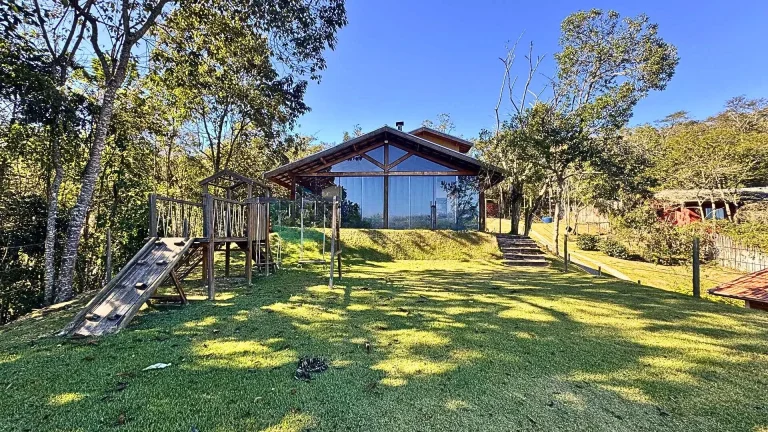 Imagem Entrou, Viveu: A Praticidade de uma Casa Pronta na Mantiqueira