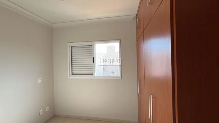 Imagem Apartamento de 3 dormitórios com churrasqueira e suíte no Condomínio Residencial Inatalândia III, no bairro Olinda, em Uberaba!