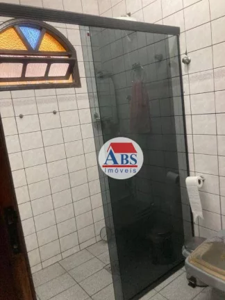 Imagem Casa isolada, 3 dormitórios com 1 suíte. Aceita FGTS e financiamento.