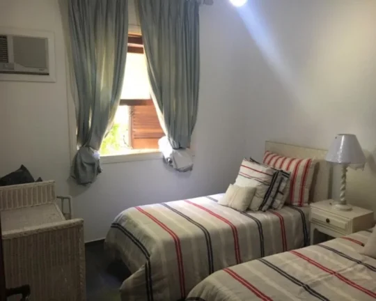 Imagem DELICIOSA CASA FRENTE PRAÇA ACAPULCO, TOTAL PRIVACIDADE