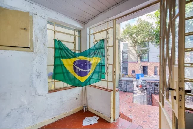 Imagem Casa na Rua São Luís do Paraitinga - Venha Conferir!