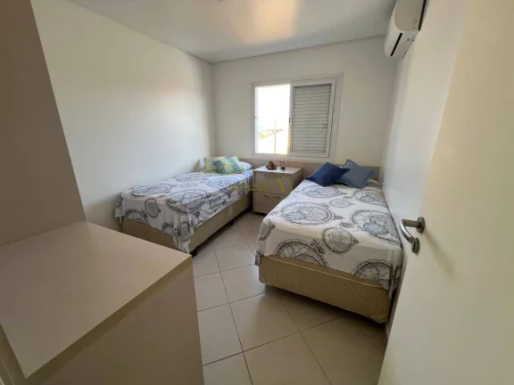 Imagem Tríplex alto padrão à venda condomínio fechado frente mar porteira fechada