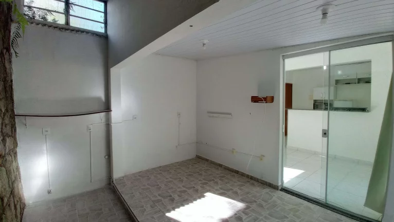 Imagem Apartamento 1 Dormitório, 42 m2, Sem Garagem, Aceita Pets, 600m da UFSC e próximo da ELASE. Florianópolis, SC.