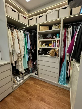 Imagem Apartamento à Venda,70m2, 2 Dormitórios(1 Suíte), Finamente Mobiliado, 1 Vaga, Itacorubi, Florianópolis/SC