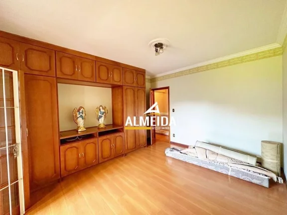 Imagem Casa com 3 dormitórios para alugar, 362 m² por R$ 3.783,00 - Assistência - Rio Claro/SP