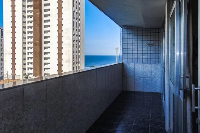 Imagem Pitangueiras - Amplo apartamento à 150 metros da praia.