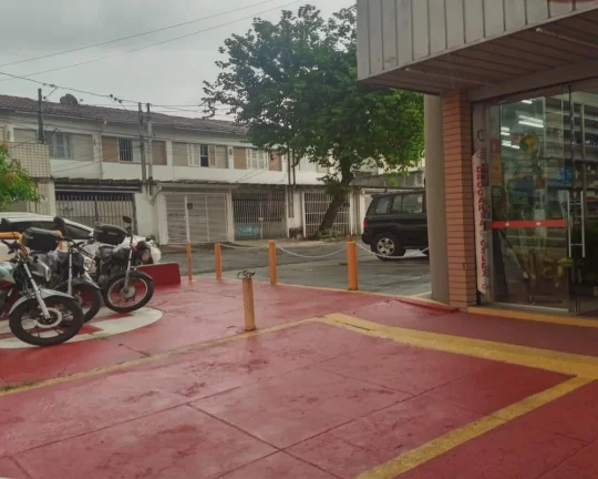 Imagem Galpão para alugar na Av. Corifeu de Azevedo com 1800.00m²