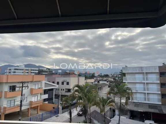 Imagem Apartamento com 3 dormitórios á poucos metros da orla