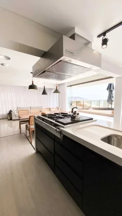 Imagem Cobertura duplex com vista mar 2 suítes mais 2 demi suítes e 2 vagas, piscina no terraço - Penha SC