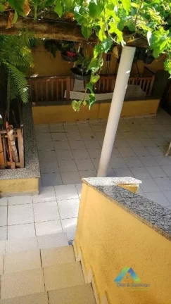 Imagem Linda casa com 260 metros, a poucos minutos da estação do metro São Joaquim com excelente CUSTO X BENEFICIO !!!