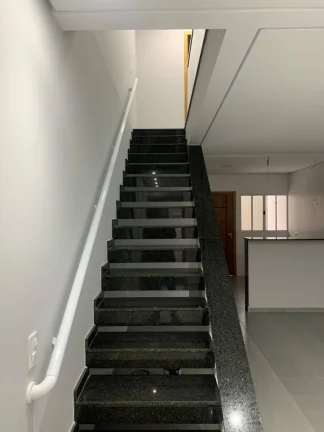 Imagem Sobrado Novo 210 metros 3 Dormitorios e 2 Suítes 1 Master