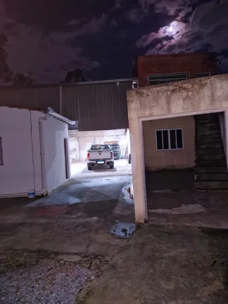 Imagem Galpão comercial para locação em Sorocaba-SP, bairro Boa Vista: 4 salas e 158,00 m² de área.
