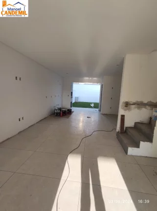 Imagem Sobrado Geminado de Alto Padrão em Saguaçu, Joinville/SC