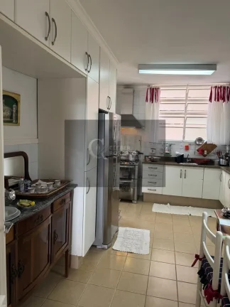 Imagem Apartamento com 3 Quartos à venda, 150m² - Centro
