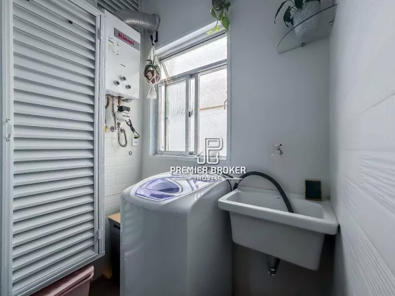 Imagem Apartamento à venda, 62 m² por R$ 320.000,00 - Várzea - Teresópolis/RJ