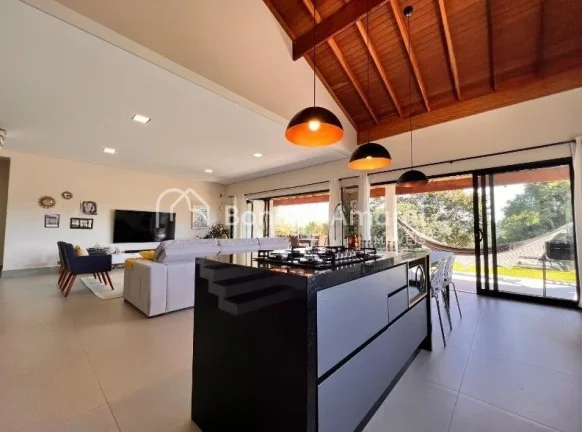 Imagem Charmosa casa de campo em um dos condomínios mais completos da região, perfeita para quem busca tr...