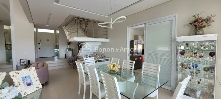 Imagem Casa a venda no Alphaville Dom Pedro : Sobrado moderno, com muita luz natural e uma vista fantástic...