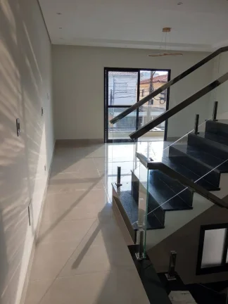Imagem Sobrado Novo 194 m² 3 Dormitórios sendo 3 Suítes Estuda Permuta