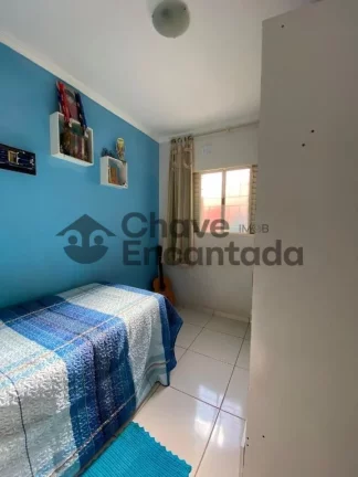 Imagem Casa com entrada paisagistica e area de lazer completa.