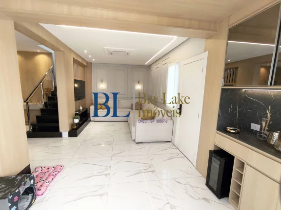 Imagem Condomínio Montblanc! 200m², 3 suítes, quintal com ofurô