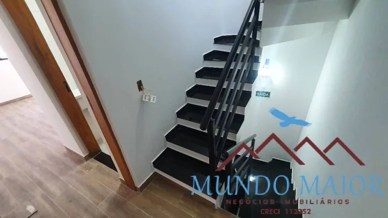 Imagem Sobrado com 2 Quartos e 1 banheiro à Venda, 130 m por R$ 559.000