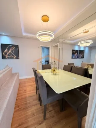Imagem Apartamento 3 dormitórios, sendo 1 suíte, sala para 2 ambientes, pisos em madeira, sacada com vidr...