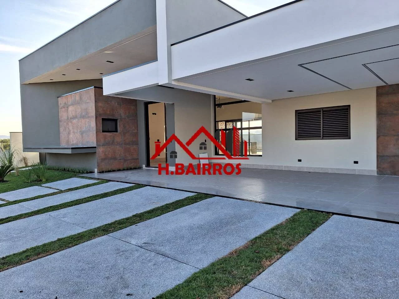 Imagem Casa com 4 Dormitórios à VENDA - Condomínio Colinas Paratehy Norte