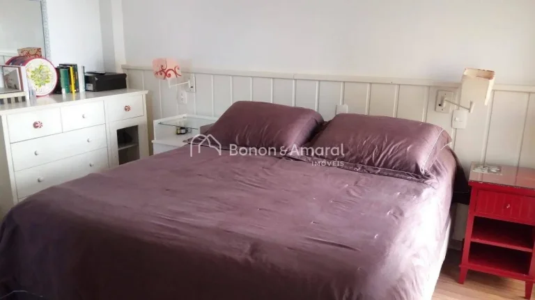 Imagem Apartamento à venda no Cambuí, com 198 m², um por andar, totalmente atualizado e decorado, locali...