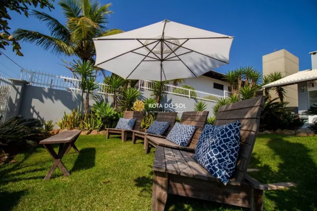 Imagem Casa frente mar à venda na praia de Bombinhas SC