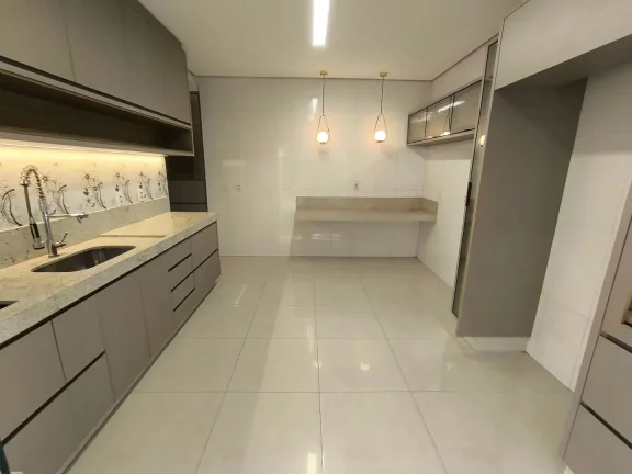 Imagem Casa 3/4 Sendo 2 Suites Com Maior Lote Em Condominio Fechado Com Lazer Completo