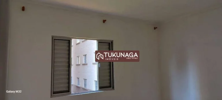 Imagem Apartamento com 2 dormitórios à venda, 55 m² por R$ 215.000,00 - Jardim Iporanga - Guarulhos/SP