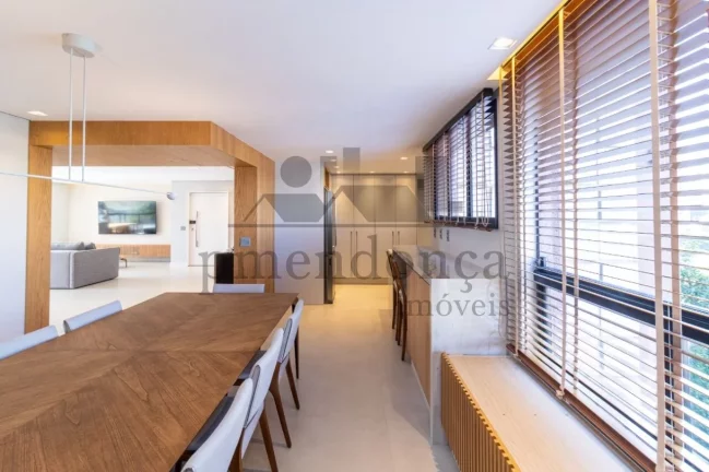 Imagem Apartamento na Rua Tito 19 com 3 suítes e 3 vagas, 187m²