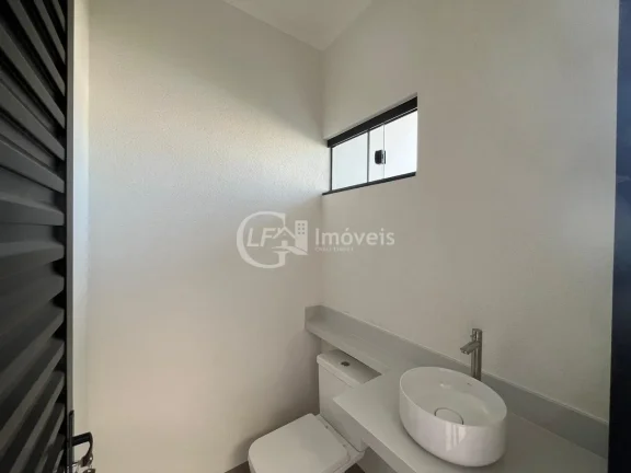 Imagem Excelente oportunidade: Casa à venda em Campo Grande-MS, Coophatrabalho, 3 quartos, 1 suíte, 119m², 2 vagas. Venha conferir!