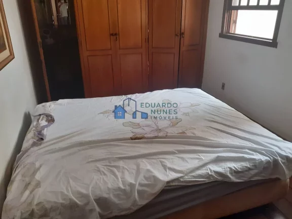 Imagem Casa em ótima localização no Carmo!