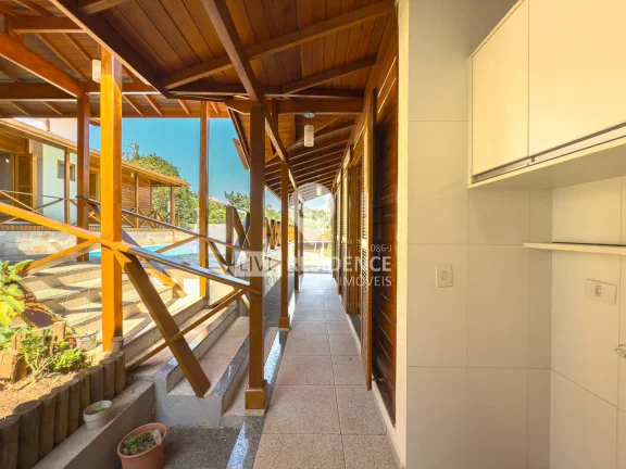 Imagem casa em condomínio com piscina Itatiba