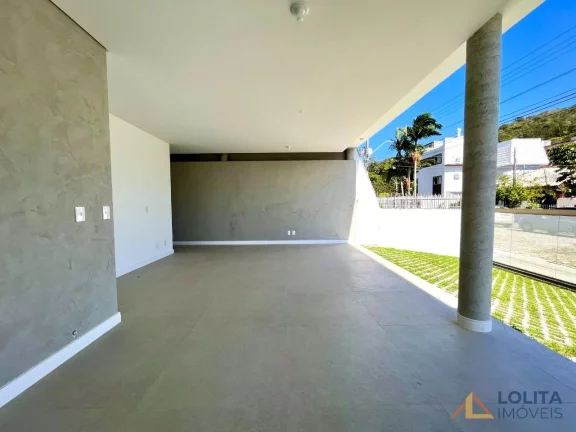 Imagem Casa Alto Padrão à venda, 3 suítes no Itacorubi em Florianópolis/SC