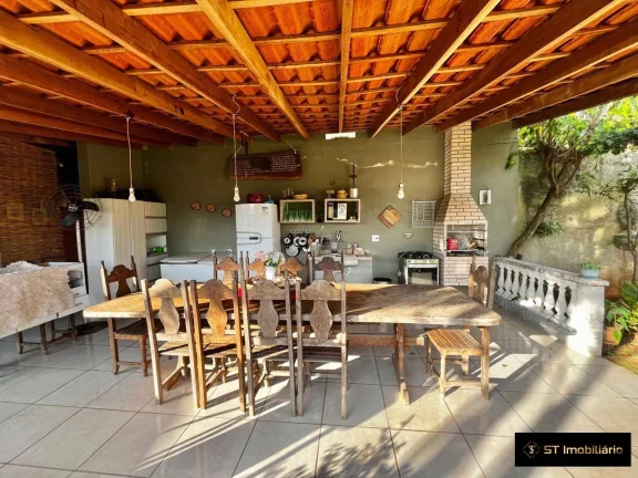 Imagem Linda Chácara em Atibaia/SP - Fácil Acesso 1997 m², R$930.000 Financiamento
