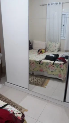 Imagem Apartamento com 2 quartos sendo 1 suíte, sala 2 ambientes com sacada, cozinha planejada, banheiro c...