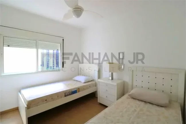 Imagem Espaçoso apartamento para locação em Moema, São Paulo-SP: 4 quartos, 2 suítes, 3 salas, 5 banheiros, 2 vagas de garagem!
