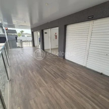 Imagem Alugo 9 salas comerciaide 24 e 18 m2 com banheiro e espaço pra cozinha