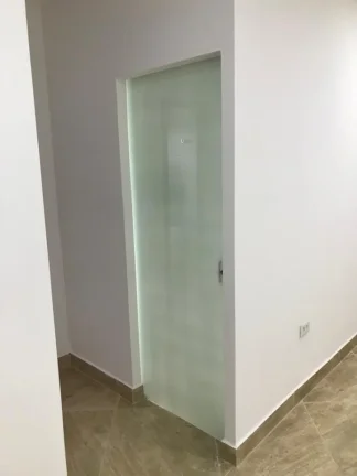 Imagem Excelente Sala Reformada para Locação na Vila Helena