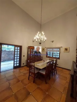 Imagem Vende-se Linda Casa 3 suítes, no condomínio Vila Verde.