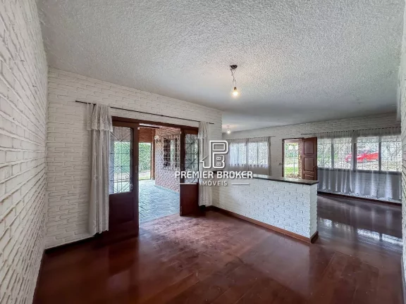 Imagem Casa à venda, 387 m² por R$ 1.350.000,00 - Albuquerque - Teresópolis/RJ