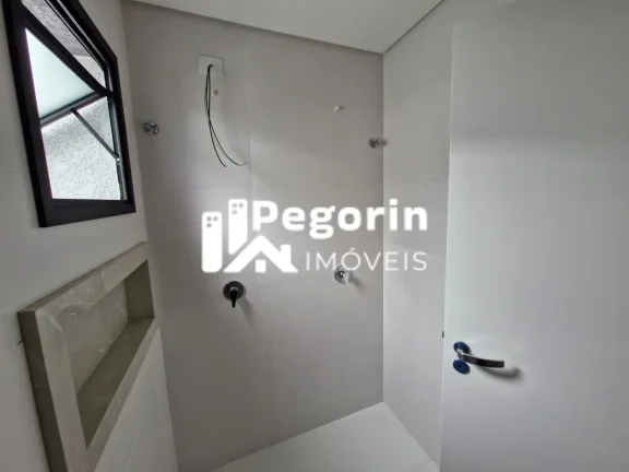 Imagem Sobrado à venda em Curitiba, Uberaba, com 3 quartos, 145,84m²
